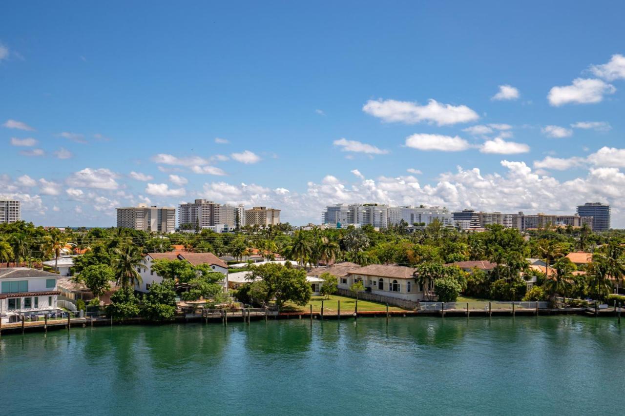 Acqua Bay Luxury Apartments Bay Harbor Islands Exterior photo